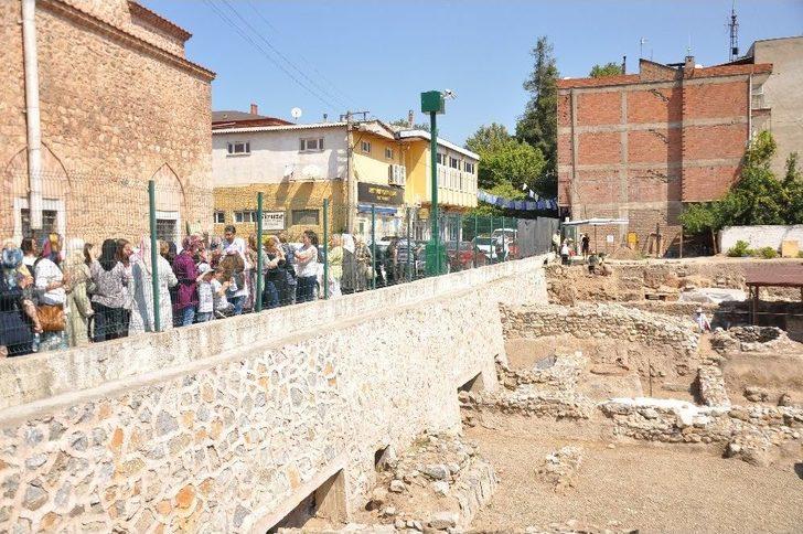 Paha Biçilemeyen Çinilerin Üretildiği Fırınlarda Kazılar Yeniden Başladı G4