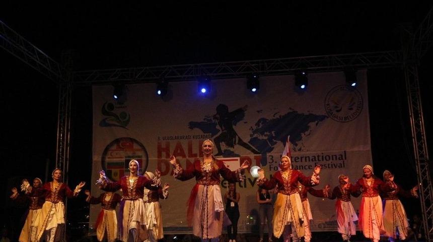 Kuşadası 3. Uluslararası Halk Dansları Festivali Sona Erdi