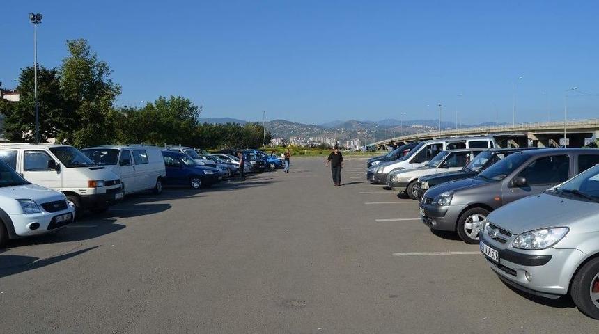 Oto Pazarı Kurban Bayramı Tatili Ve Fındık Sezonu Dolayısıyla En Durgun D&ouml;nemini Ge&ccedil;iriyor