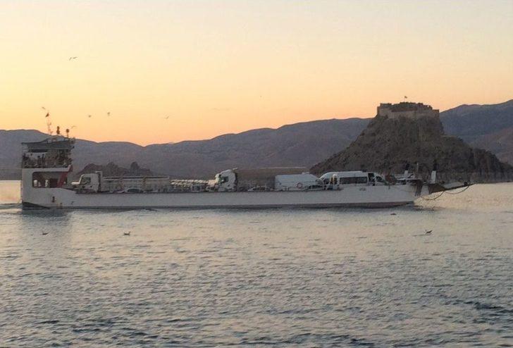 Keban Barajında Martılarla Yolculuk Keyfi G1