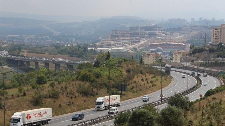 Bayram Tatilinin Son Gününde Tem’de Trafik Akıcı