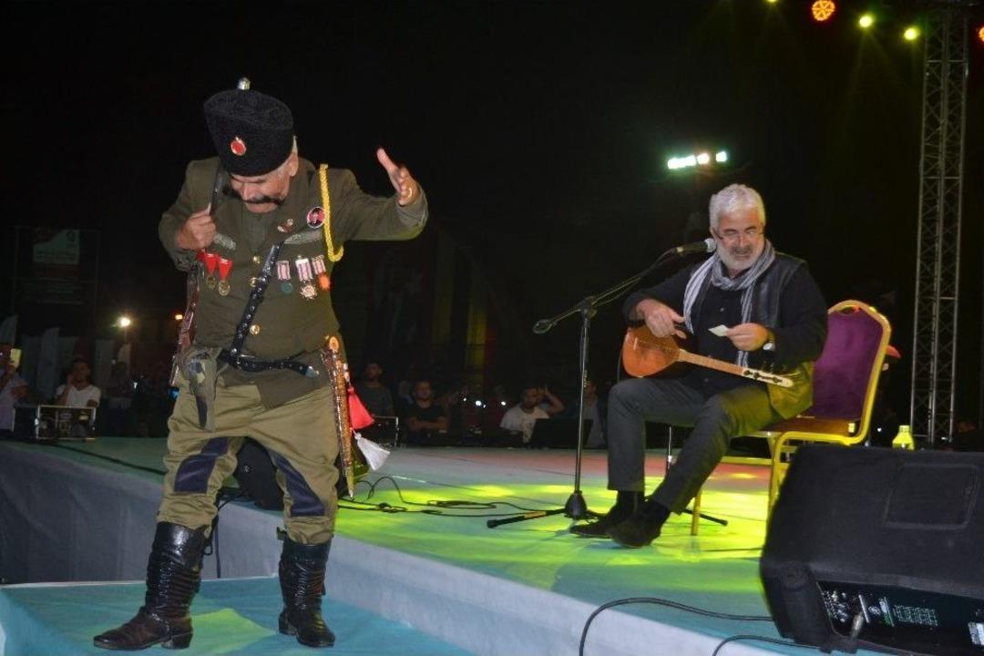 B&uuml;y&uuml;k Taarruzun 96. Yıl D&ouml;n&uuml;m&uuml; A&ccedil;ık Hava Konseriyle Devam Etti