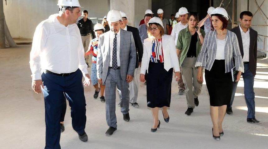 Şahin, Panorama 25 Aralık M&uuml;zesi İnşaat &Ccedil;alışmalarını İnceledi