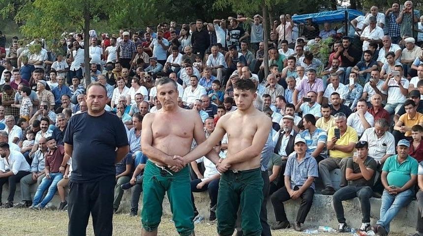 Bartın&rsquo;da G&uuml;reş M&uuml;sabakalarına Yoğun İlgi