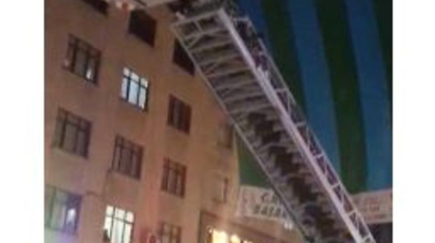 Semaver Çay Keyfi İtfaiyeyi Harekete Geçirdi