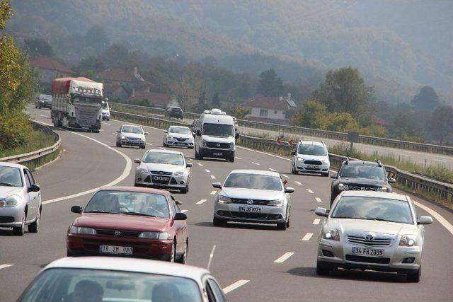 Tatilciler Dönüş Yoluna Geçti, Tem’de Yoğunluk Oluşturdu