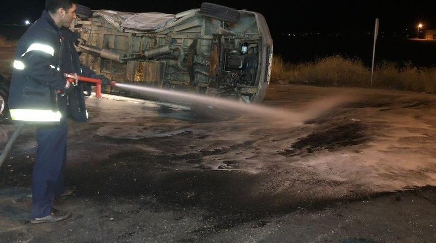 Kahramanmaraş&rsquo;ta Minib&uuml;s İle Otomobil &Ccedil;arpıştı: 5 Yaralı