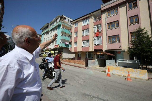 Başkan Fethi Yaşar Vatandaşla Ve Esnafla Bayramlaştı