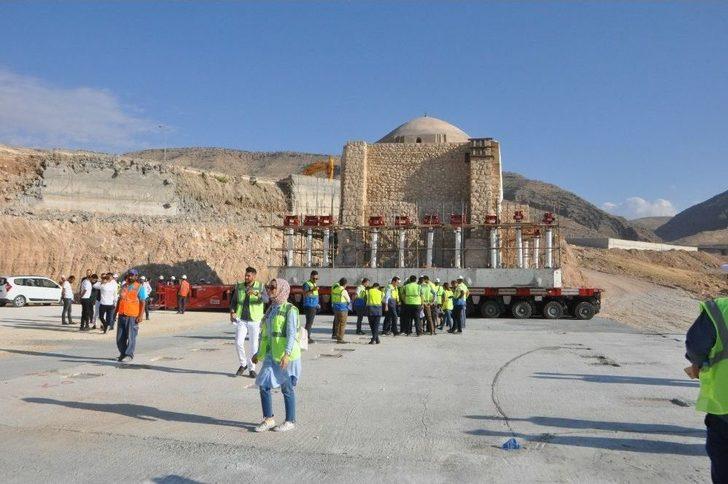 İmam Abdullah Türbesi Yeni Yerine Taşındı G1