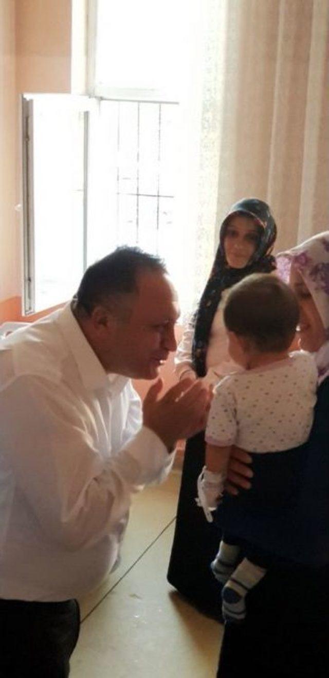 İl Sağlık Müdürü Akdoğan’dan Bayram Ziyaretleri