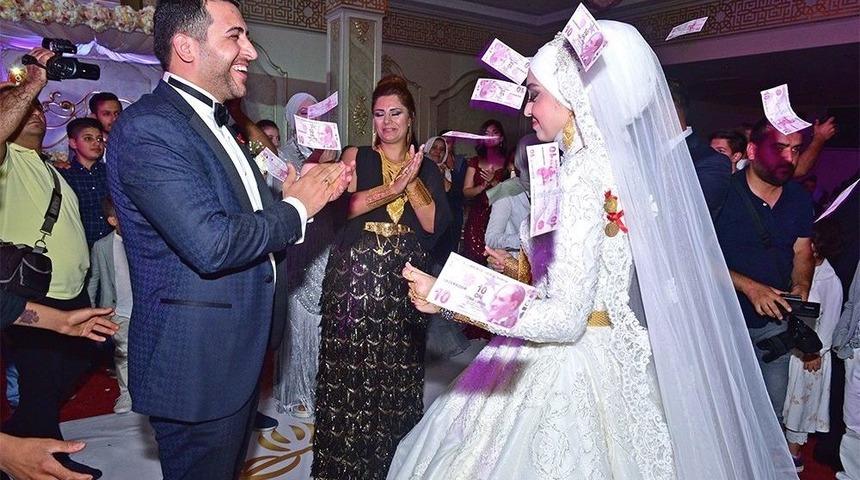 Belediye Başkanı Menderes Atilla&rsquo;nın Yeğeni D&uuml;nya Evine Girdi