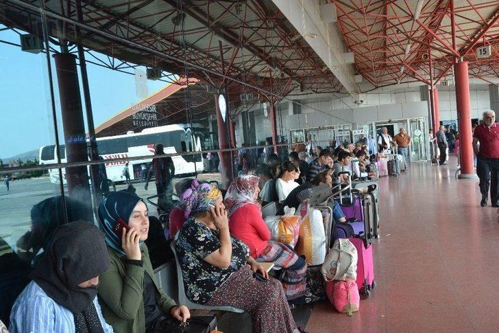 Balıkesir Otogarında Yoğunluk Sürüyor G2
