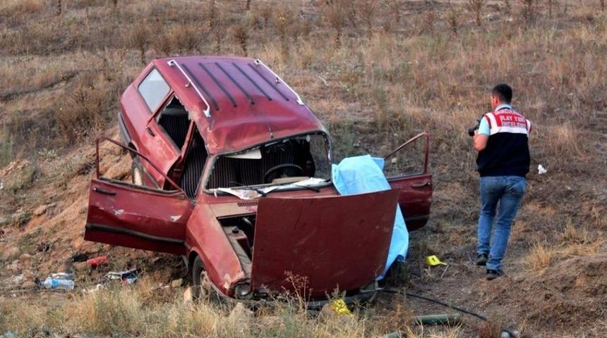 Takla Atan Otomobilin S&uuml;r&uuml;c&uuml;s&uuml; &Ouml;ld&uuml;