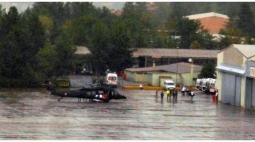 Batman&rsquo;ın Hasankeyf İl&ccedil;esinde &Ouml;zel Harekat Polislerini Taşıyan Zırhlı Ara&ccedil; Kaza