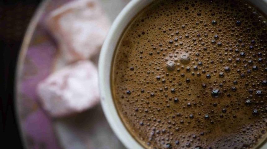 Türk kahvesi nasıl yapılır: Bol köpüklü kahve yapmanın 5 aşaması 