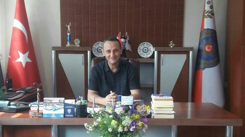 Tayini &Ccedil;ıkan M&uuml;d&uuml;re, Kaymakamdan Başarı Belgesi