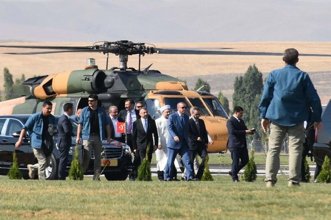 Cumhurbaşkanı Erdoğan Malazgirt&rsquo;te