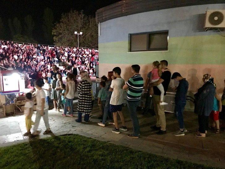 Bigalıların Açık Havada Sinema Keyfi G2