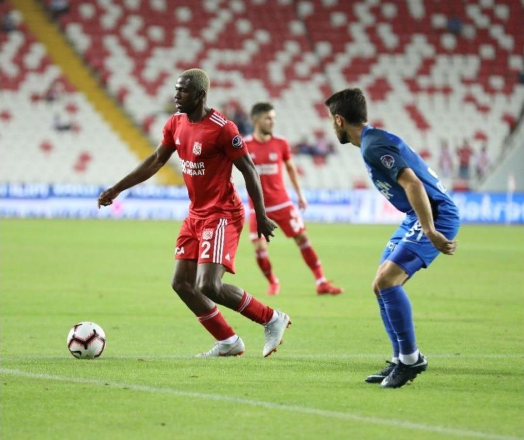 Spor Toto S&uuml;per Lig: Demir Grup Sivasspor: - Kasımpaşa: 1 (ilk Yarı)