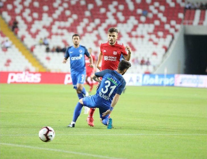 Spor Toto Süper Lig: Demir Grup Sivasspor: - Kasımpaşa: 1 (ilk Yarı) G5