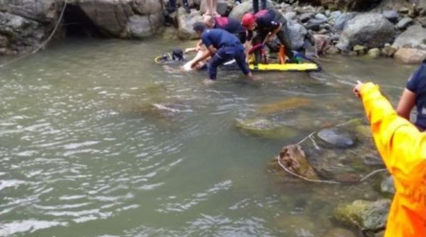 Serinlemek İçin Girdiği Derede Boğuldu