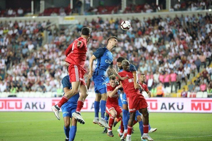Spor Toto Süper Lig: Demir Grup Sivasspor: - Kasımpaşa: 3 (maç Sonucu) G1