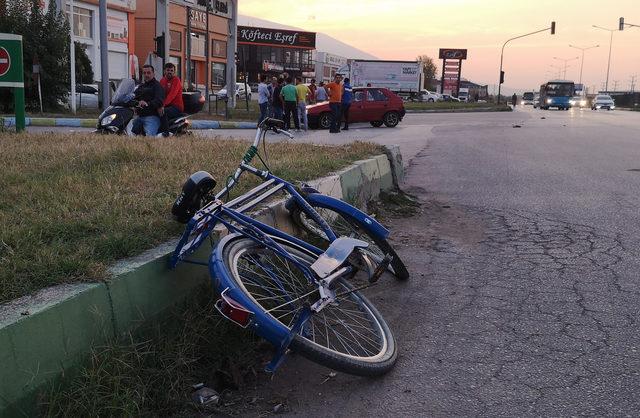 Otomobilin çarptığı bisiklet sürücüsü ağır yaralandı