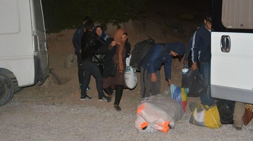 Çanakkale’de 29 Mülteci Yakalandı