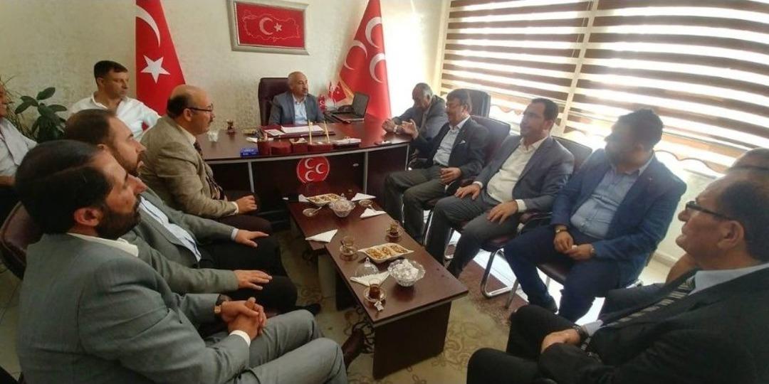 T&uuml;rkmenoğlu&rsquo;ndan Siyasi Partilere İadeyi Ziyaret