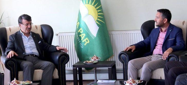 Türkmenoğlu’ndan Siyasi Partilere İadeyi Ziyaret G3