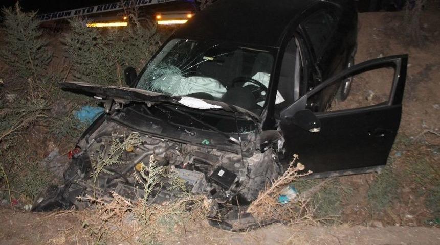 Elazığ&rsquo;da Trafik Kazası: 3 Yaralı