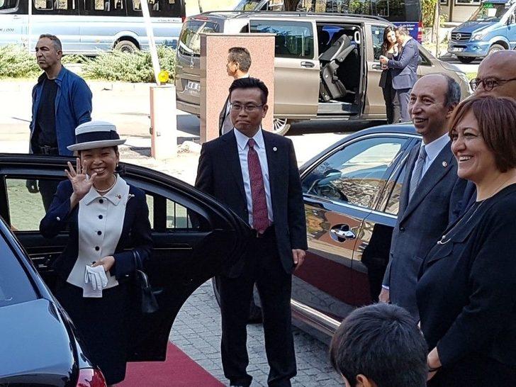 Japonya Prensesi Mikasa Ankara’da Ağaç Dikti G2