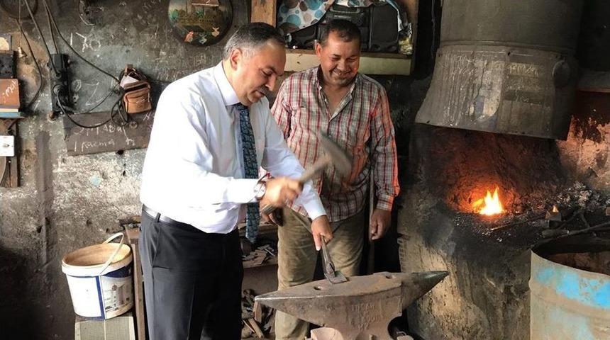 Başkan Dursun Ay Demir D&ouml;vd&uuml;