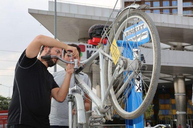 Büyükşehir’den 26 Noktaya Bisiklet Tamir İstasyonu