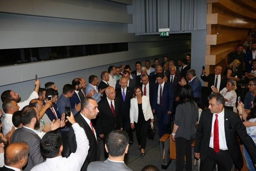 Ato Congresium&rsquo;da Sunay Akın&rsquo;dan &ldquo;bir Cumhuriyet Hikayesi&rdquo;