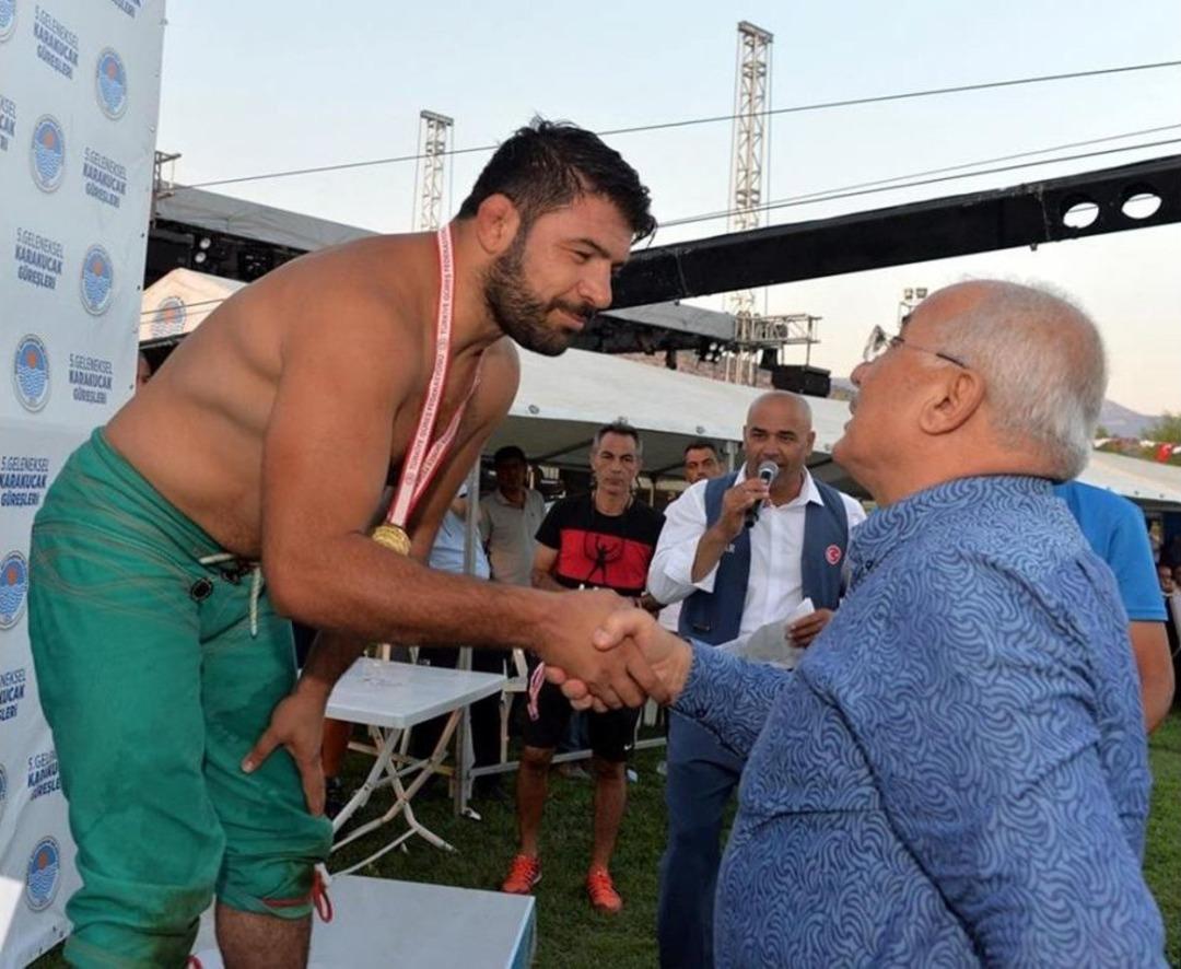 Mut&rsquo;ta Başpehlivan &Ouml;mer Faruk Kalender Oldu