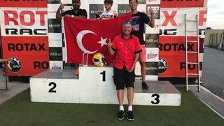 8 Yaşındaki Alp Tarihe Geçti