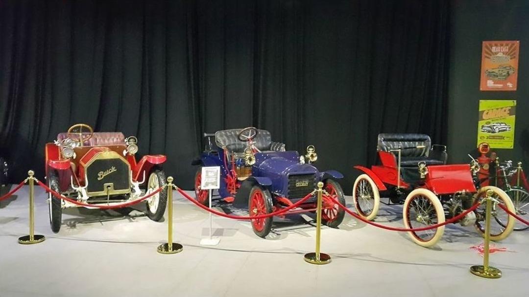 Otomobil Tutkunlarını Buluşturan M&uuml;ze