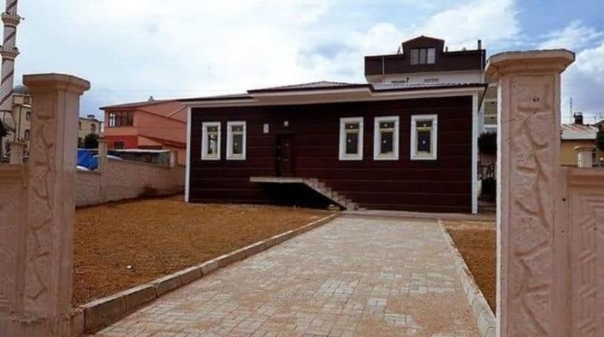 Demirözü’nde Hanımlar Konağının İlki Tamamlandı