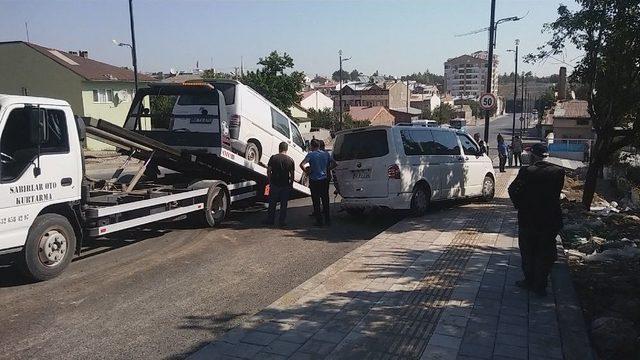 Sivas’ta Zincirleme Trafik Kazası: 5 Yaralı