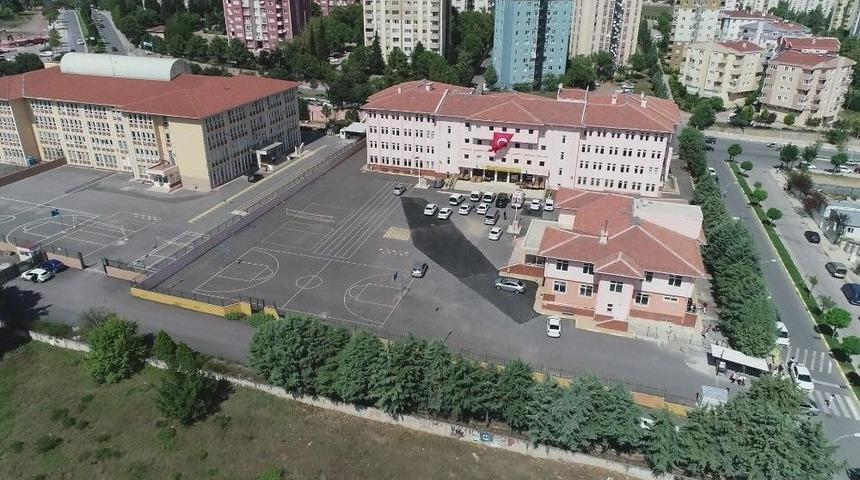 Pendik&rsquo;te Rehine Krizinin Yaşandığı Okul Havadan G&ouml;r&uuml;nt&uuml;lendi