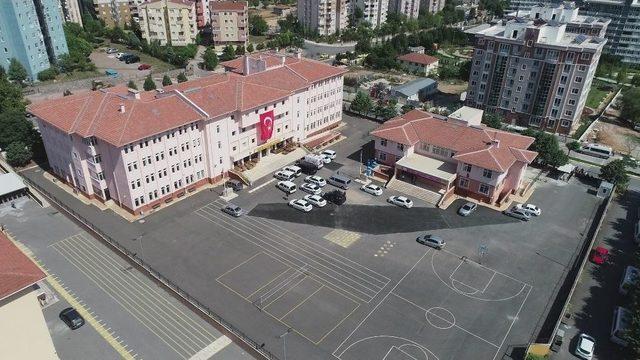 Pendik’te Rehine Krizinin Yaşandığı Okul Havadan Görüntülendi