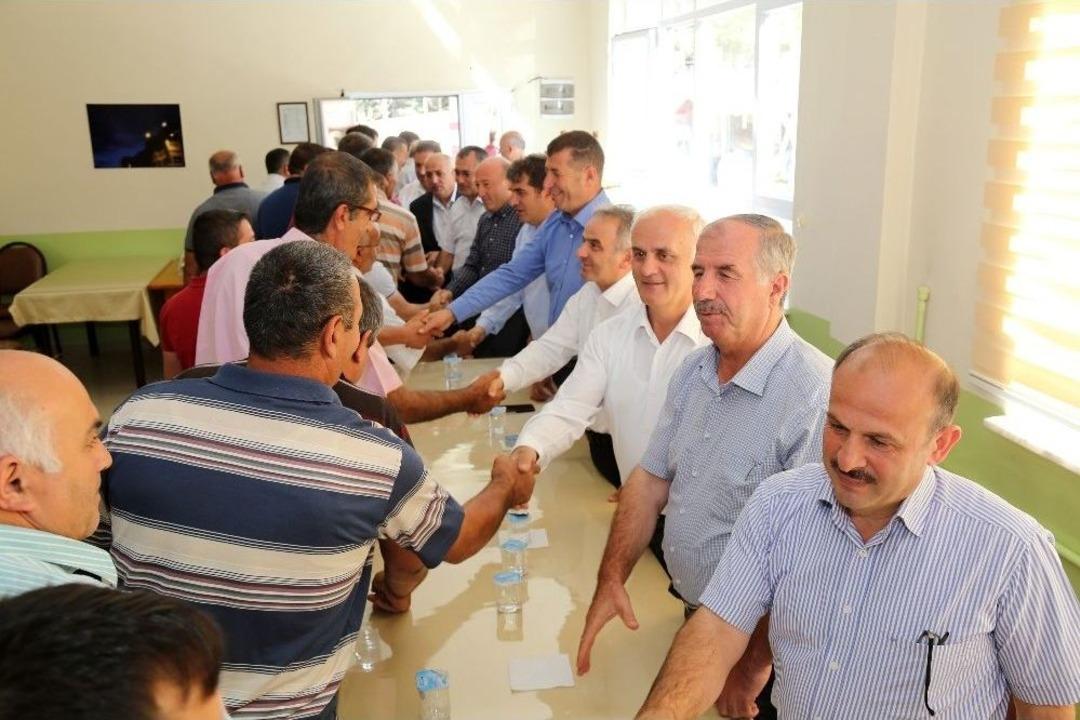 G&uuml;m&uuml;şhane İl &Ouml;zel İdaresinde Bayramlaşma T&ouml;reni