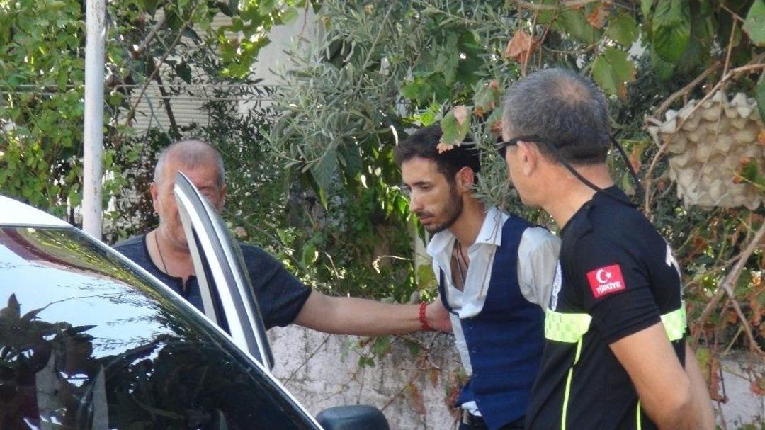 Manavgat&rsquo;ta Park Halindeki Ara&ccedil;ta Silah Ve Uyuşturucu Ele Ge&ccedil;irildi