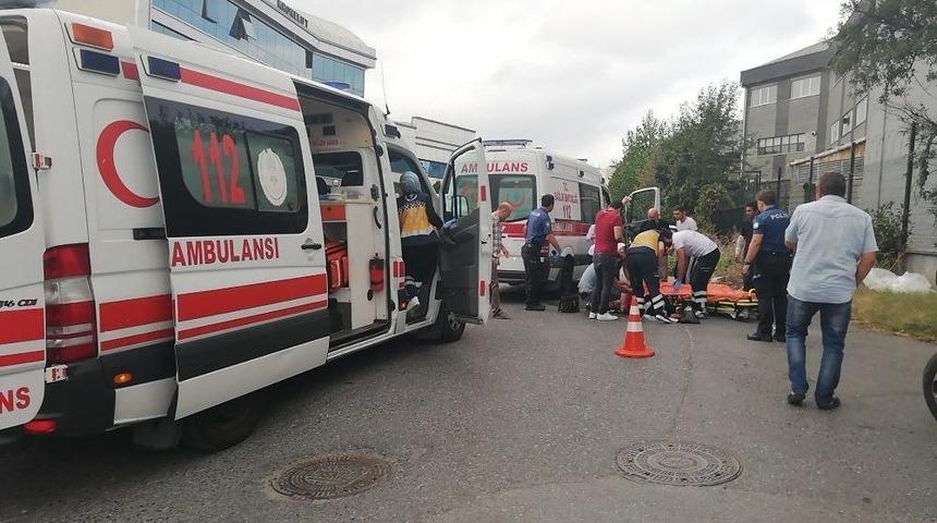 Esenyurt&rsquo;ta Kadınlara Sokak Ortasına Silahlı Saldırı