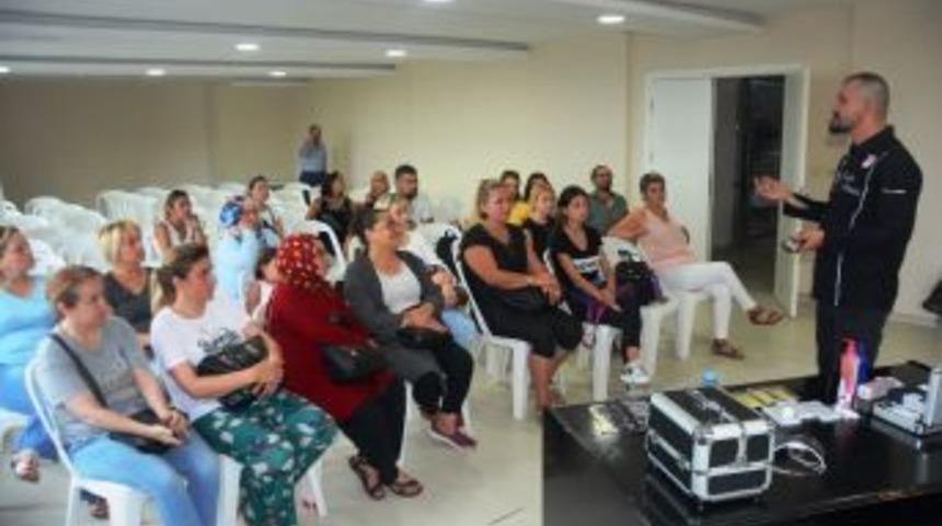 İzmit&rsquo;de Kuaf&ouml;rlere Eğitim