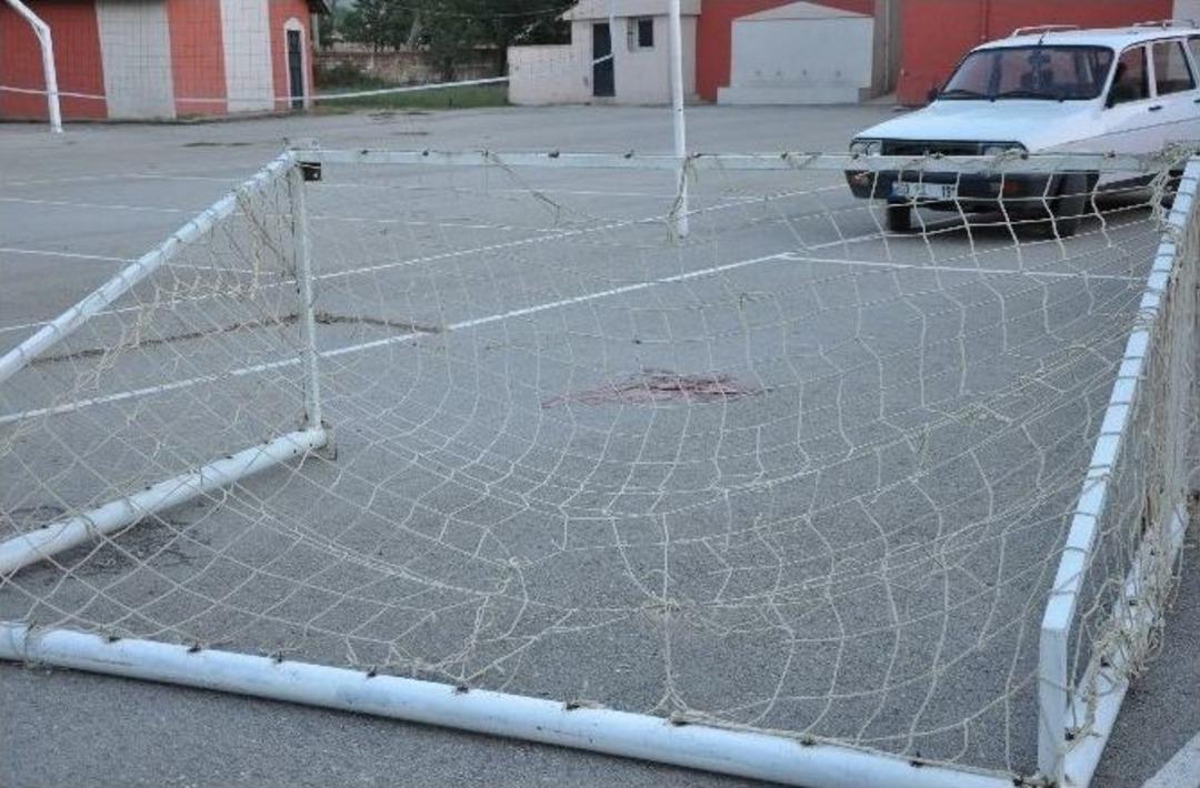 Kafasına Kale Direği D&uuml;şmesi Sonucu &Ouml;len &Ouml;ğrenci Toprağa Verildi