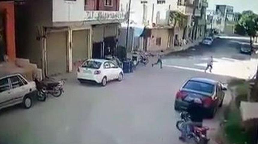 İdlib’de Sivillerin Üzerine Bombalar Böyle Yağıyor