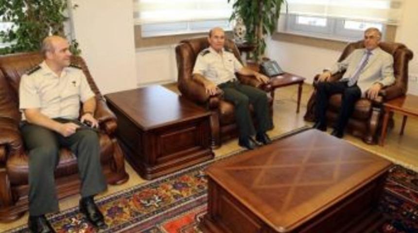 Jandarma B&ouml;lge Komutanı Vali Ataklı&rsquo;yı Ziyaret Etti