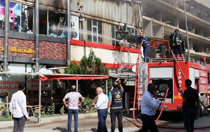 Düğün Salonunda Korkutan Yangın G5